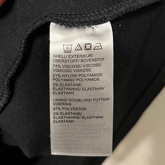 Lord & Taylor little black dress size small - Picture 5 of 5